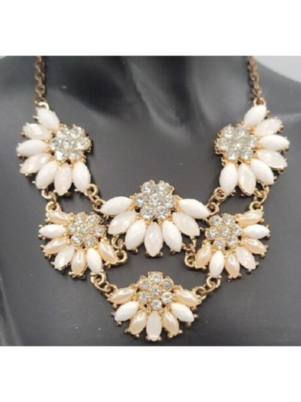 J Crew White Floral Bib Necklace Boho Style Statement 20" Necklace